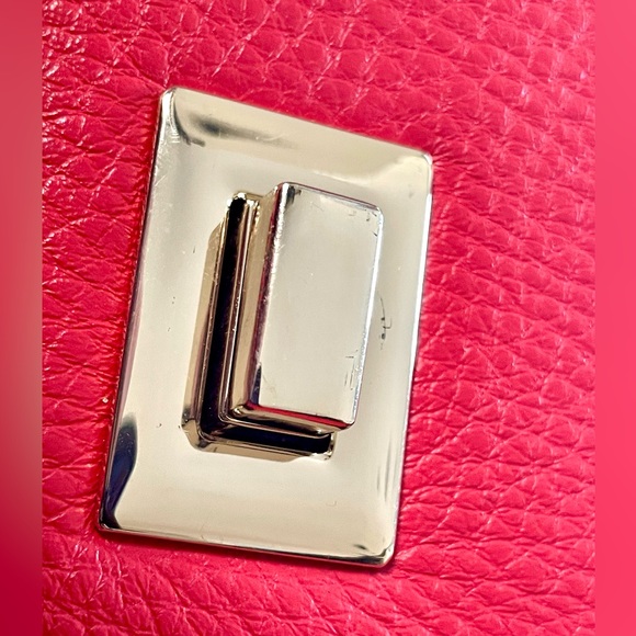 Danier Red Leather Crossbody with Gold Chain Straps - Picture 4 of 5